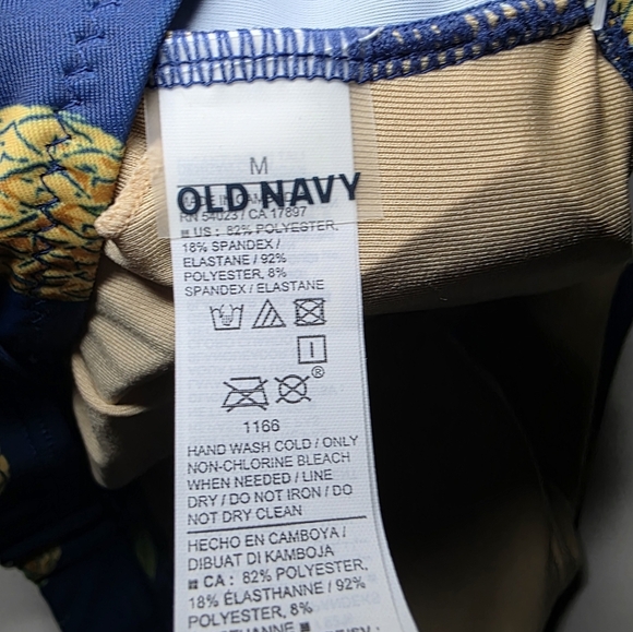 Old Navy Pineapple Swimsuit 2 Piece Sz M NWT - Picture 4 of 10